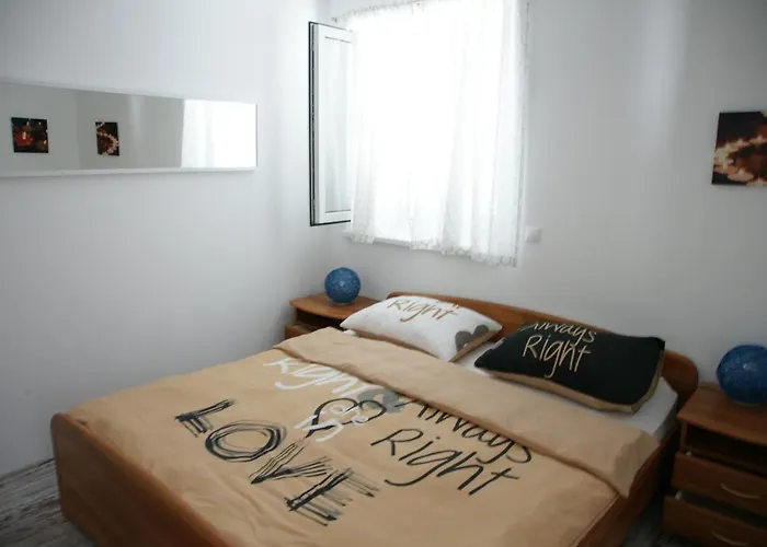 Casa Nostra 비오그라드나모루