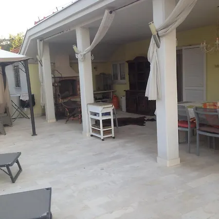 Casa Nostra Biograd Na Moru